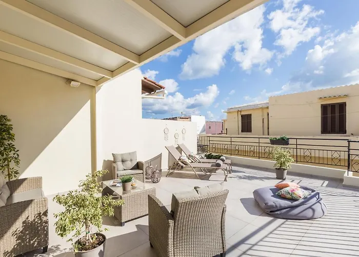 Effie's Cozy House *