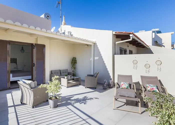 Effie's Cozy House *